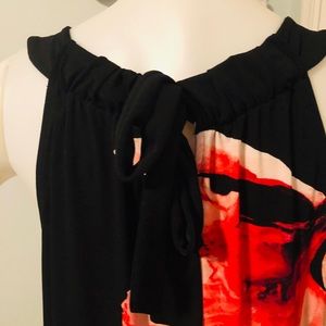 Really cute summer dress. Very comfortable.